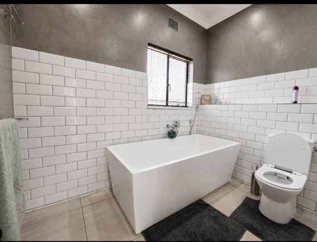 3 BEDROOM HOUSE FOR SALE IN THREE RIVERS